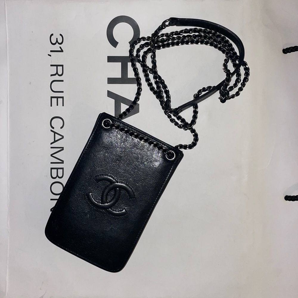 AUTHENTIC CHANEL CROSSBODY OPEN WOC